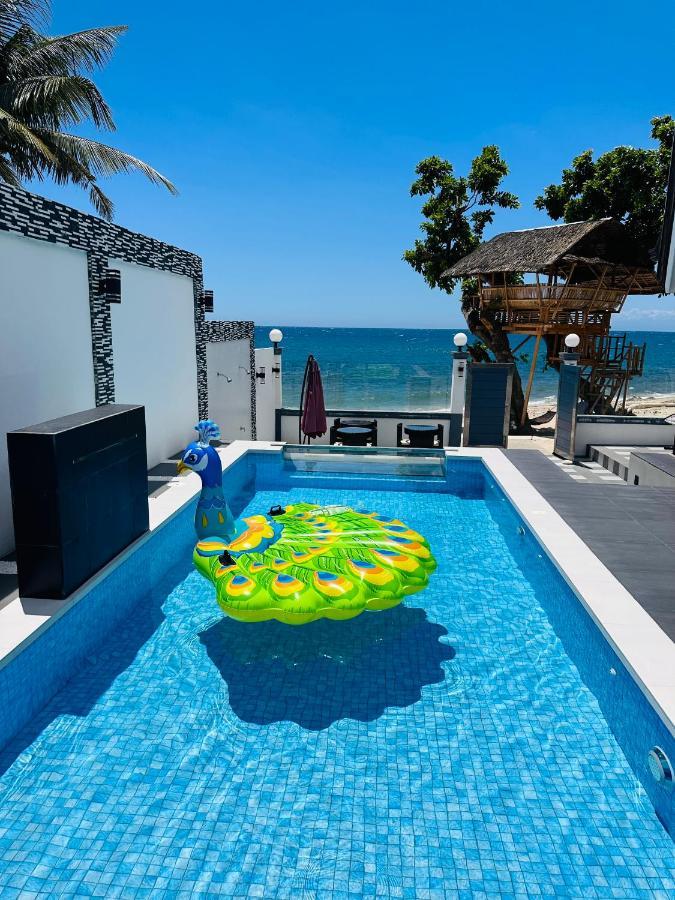 D' Beach Resort Puerto Princesa Екстериор снимка