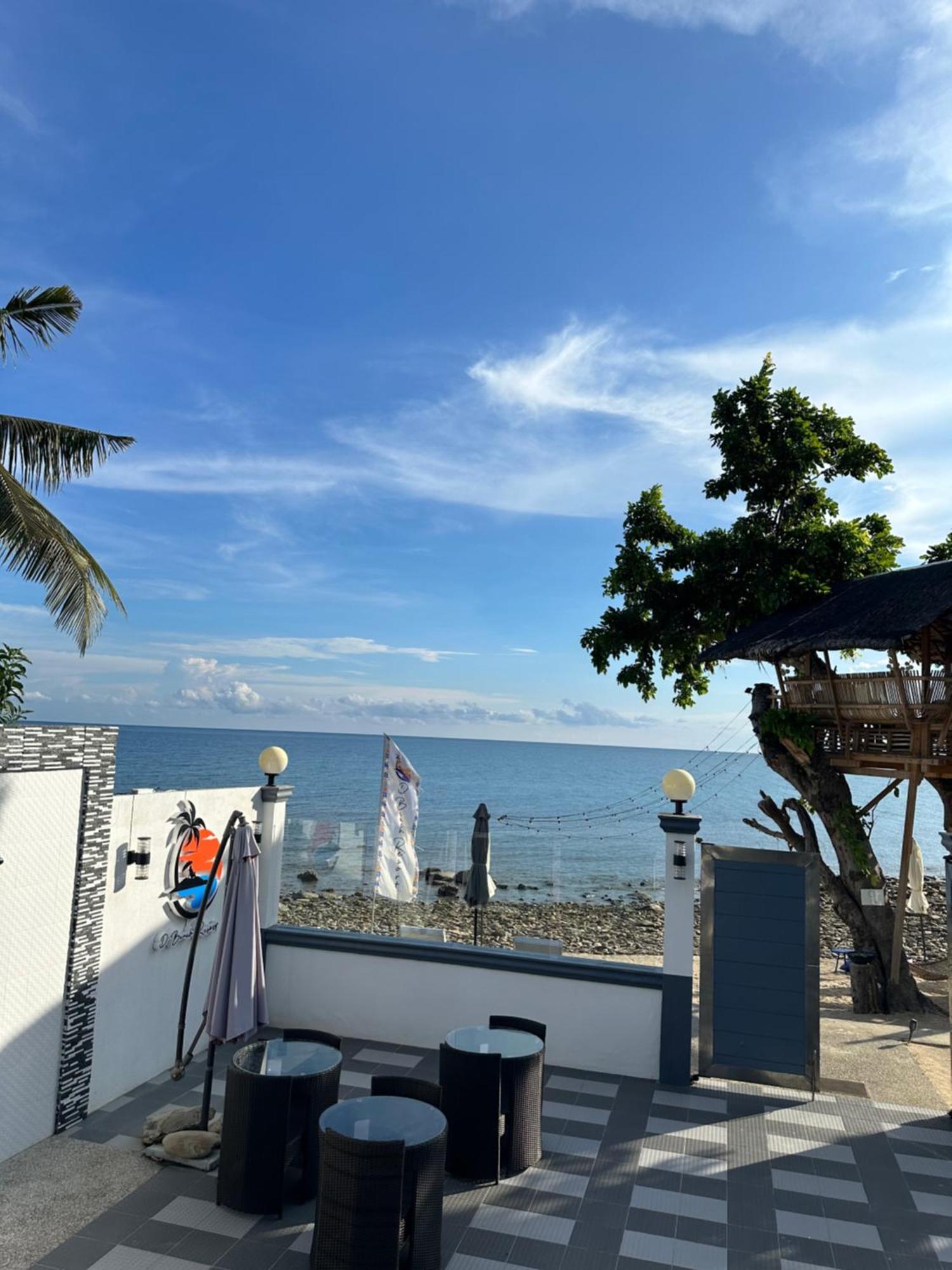 D' Beach Resort Puerto Princesa Екстериор снимка